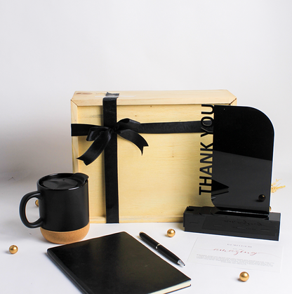 Cheers to 2026 Hamper