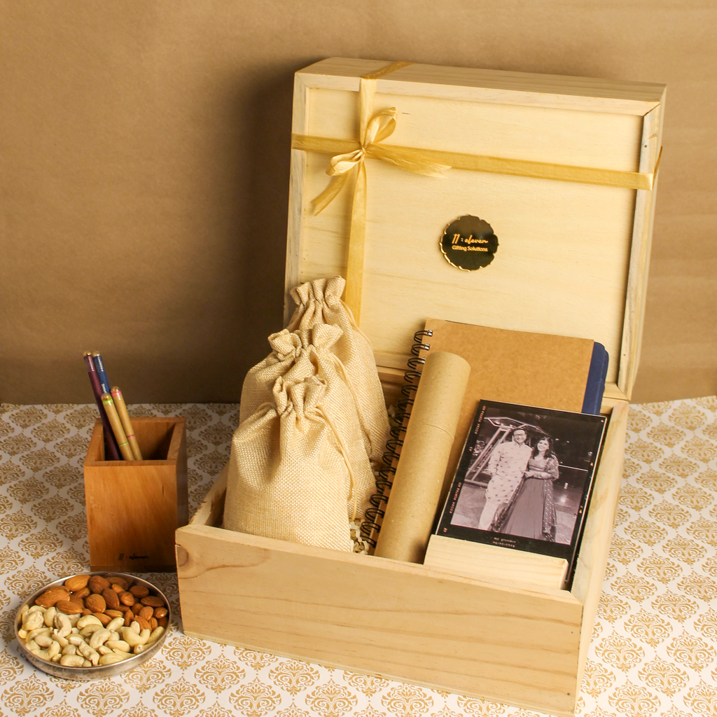 Green Keepsake Hamper